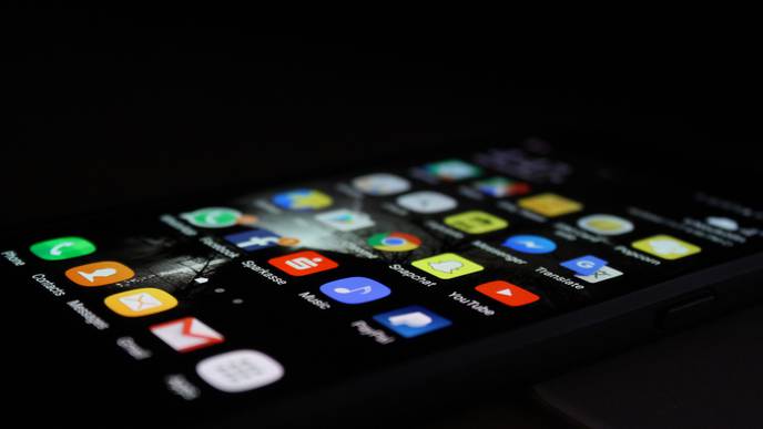 Quantity, Content, & Context of Social Media Use Affects Adolescents' Sleep