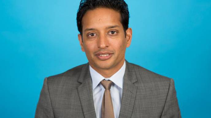 Minimally Invasive Retinal Reattachment Procedure Leads to Superior Photoreceptor Integrity