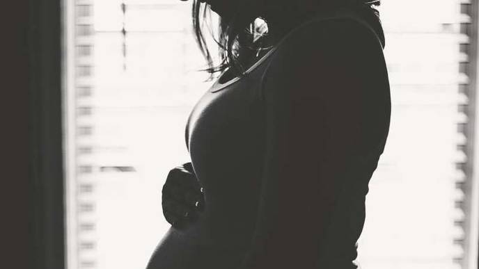 COVID-19 Doesn't Appear to Be Transmittable from Pregnant Mothers to Newborns at Birth