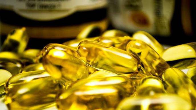 Vitamin D3, Omega-3 Fatty Acids Have No Impact on AMD