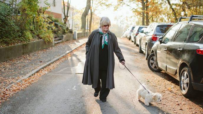 People Are More Likely to Live to 100 If They Live in 'Walkable' Neighborhoods