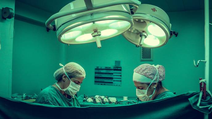 Chemotherapy After Surgery Halves Risk of Rare Kidney Cancer Coming Back