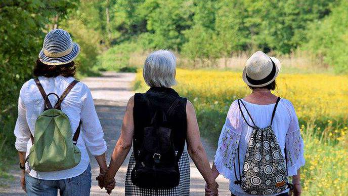 New Hormone Therapies for Hot Flashes Offer Enhanced Benefits & Minimized Risk