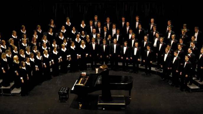 Singing Indoors, Unmasked Can Swiftly Spread COVID-19
