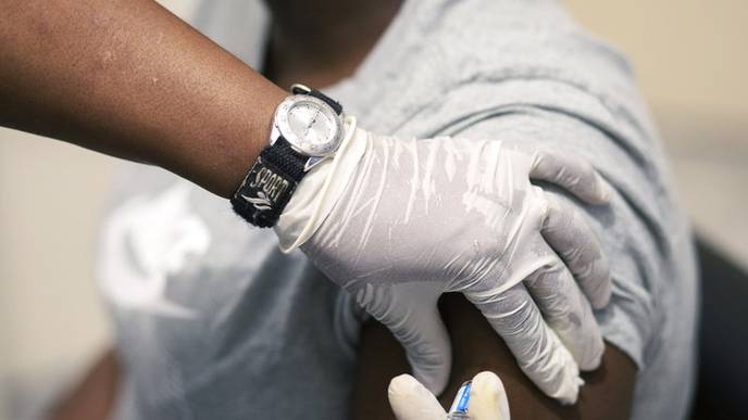Research Shows Flu Shot & Pneumonia Vaccine Might Reduce Alzheimer's Risk