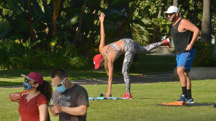 Group Exercise Has More Benefits Than Solo Workouts